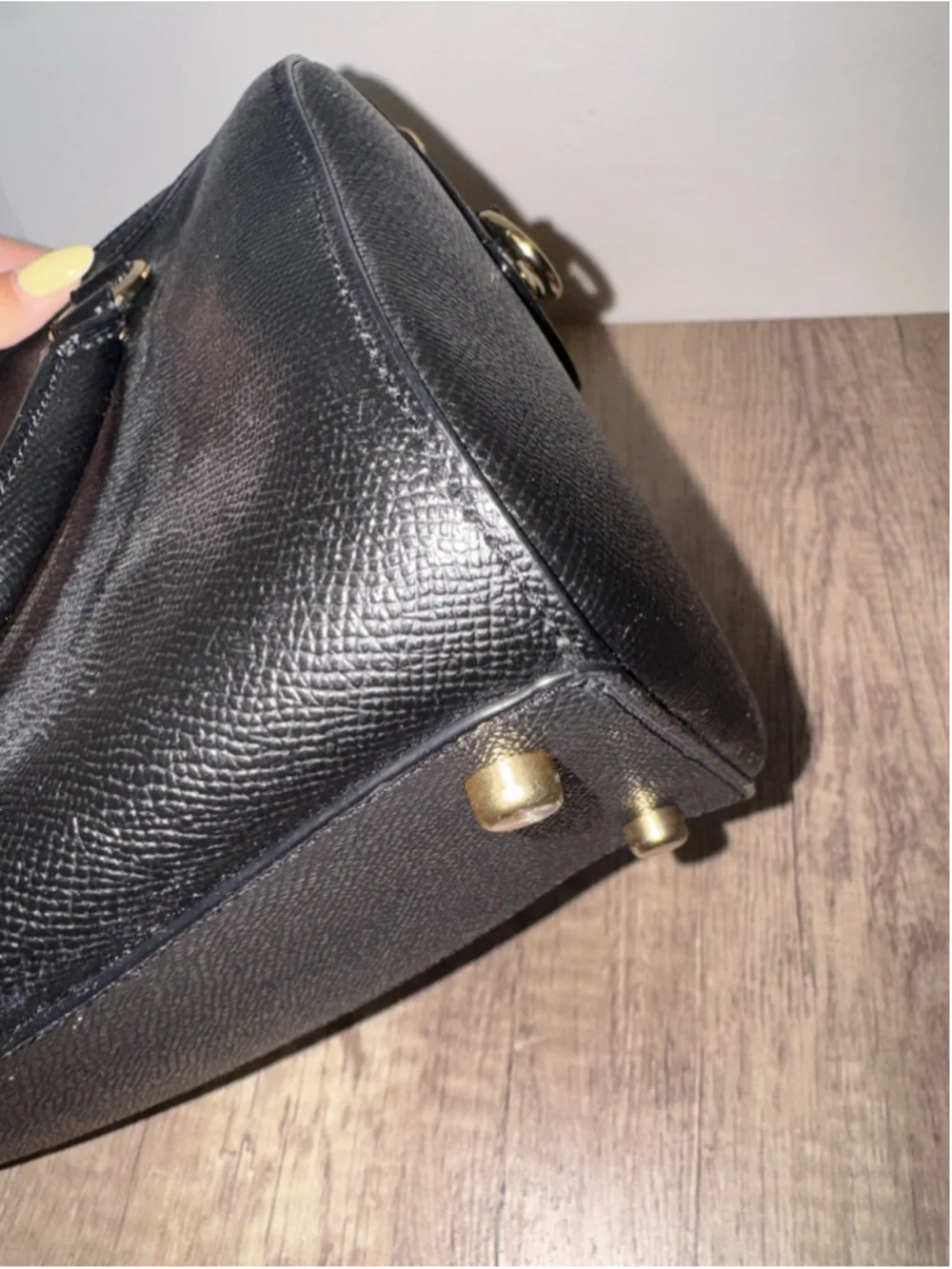 Coach approx 10”